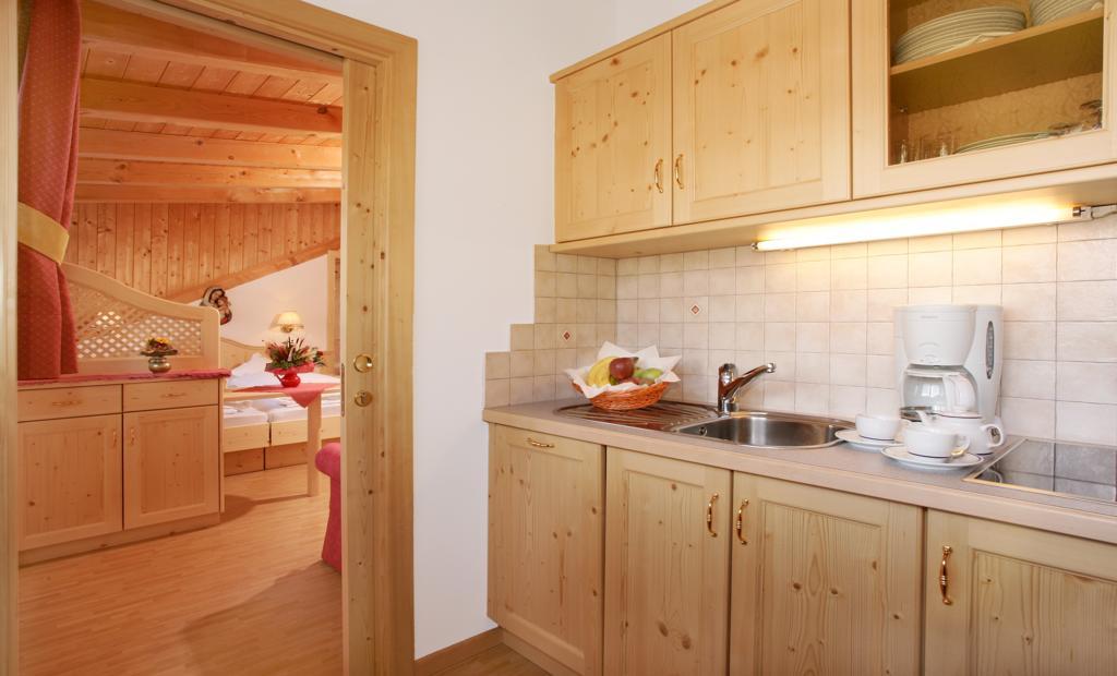 Garni B&B Schenk Selva di Val Gardena Ruang foto